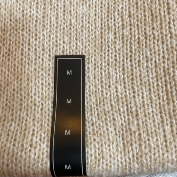 NWT Men’s Tricots St. Raphael v neck sweater sz M - Picture 6 of 11